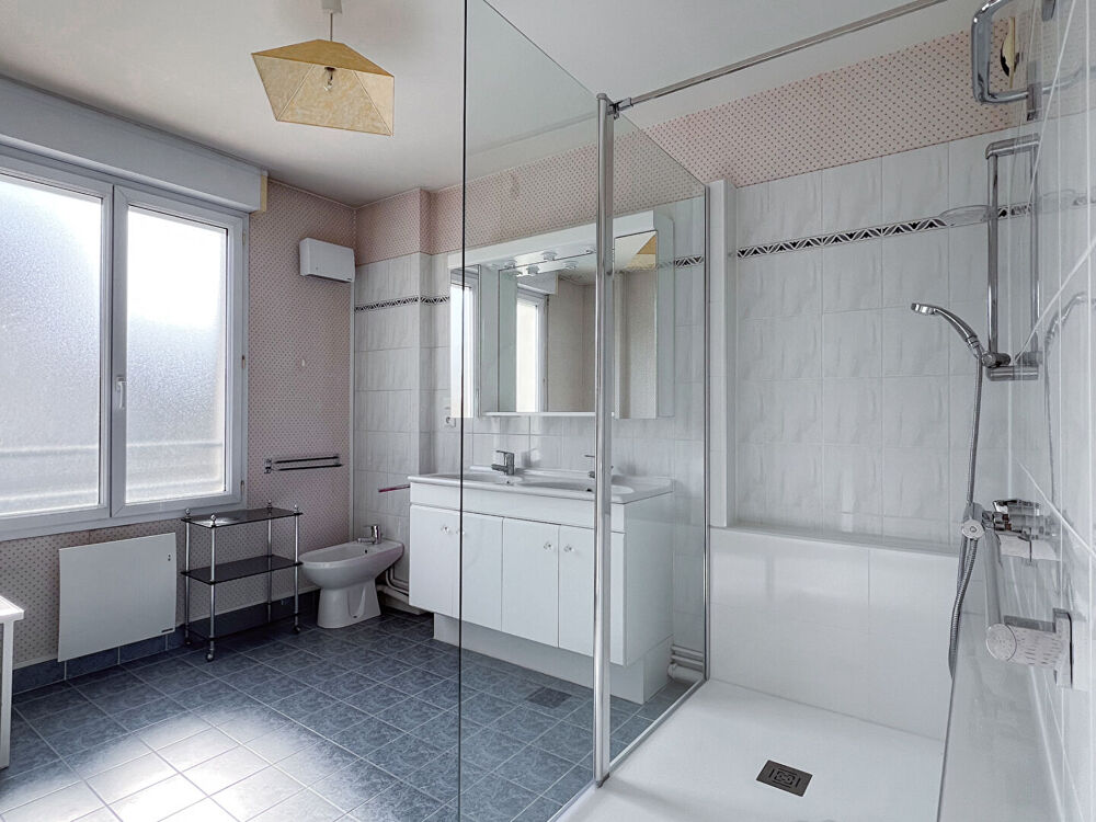 à vendre  Appartement Angers (49000)