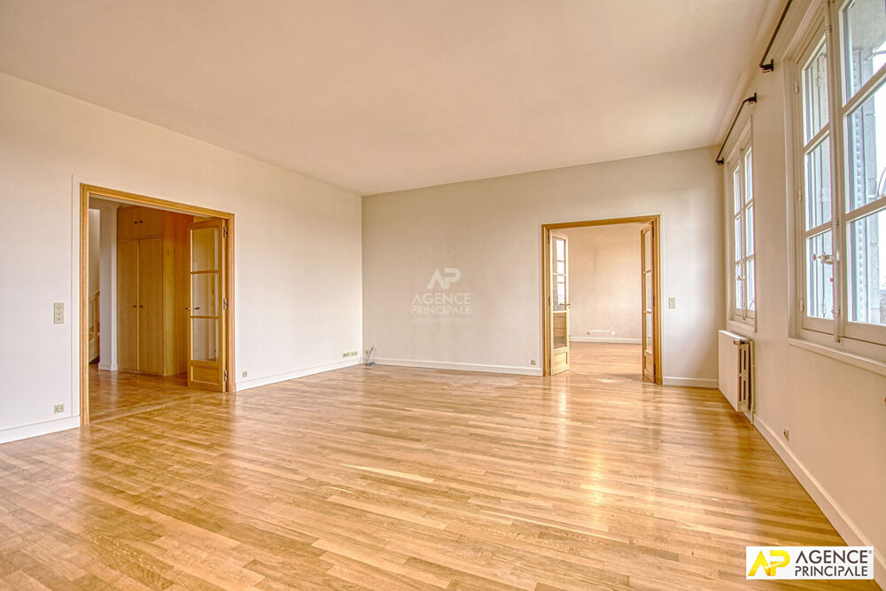 Vente Appartement Versailles Glatigny Appartement d'exception 6 pièces duplex 184.40 m²  situé au 1er et dernier étage d'une propriété divisée. En Versailles
