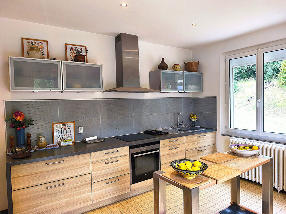 Vente Maison Propriété 190 m2 habitables, 5 chambres sur 2 hectares avec vue imprenable. Piquecos