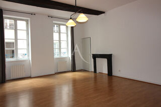  Appartement à louer 2 pièces 71 m²