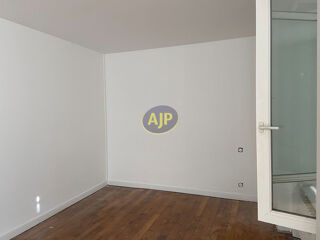  Appartement à louer 4 pièces 85 m²