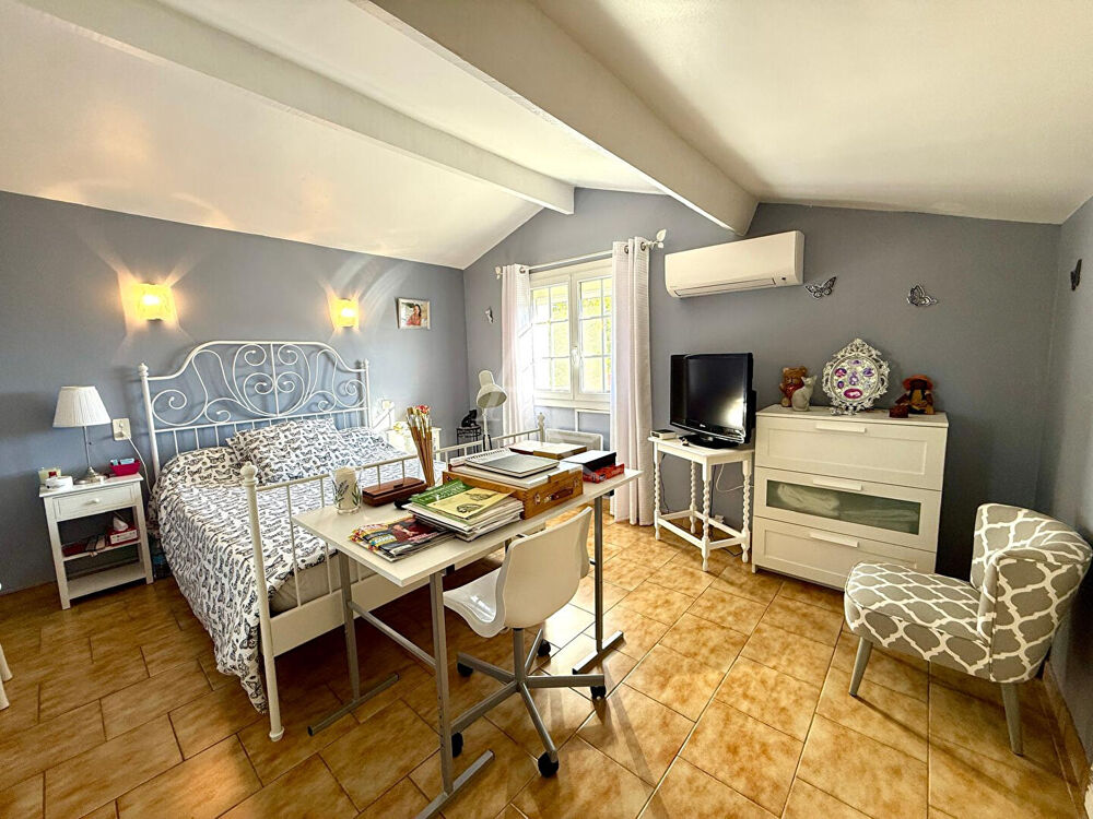 MEZE maison 6 pièces avec dépendance