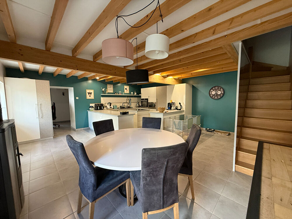 Vente Maison Fermette rénovée avec charme et joli terrain clos Baneins