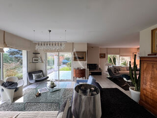  Maison � vendre 8 pi�ces 259 m�