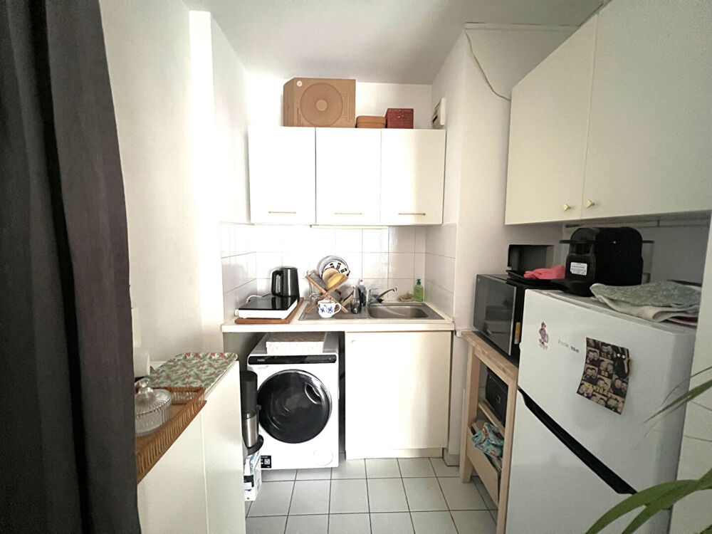 Vente Appartement STUDIO AVEC EXTERIEUR - METRO PARMENTIER- Paris 11