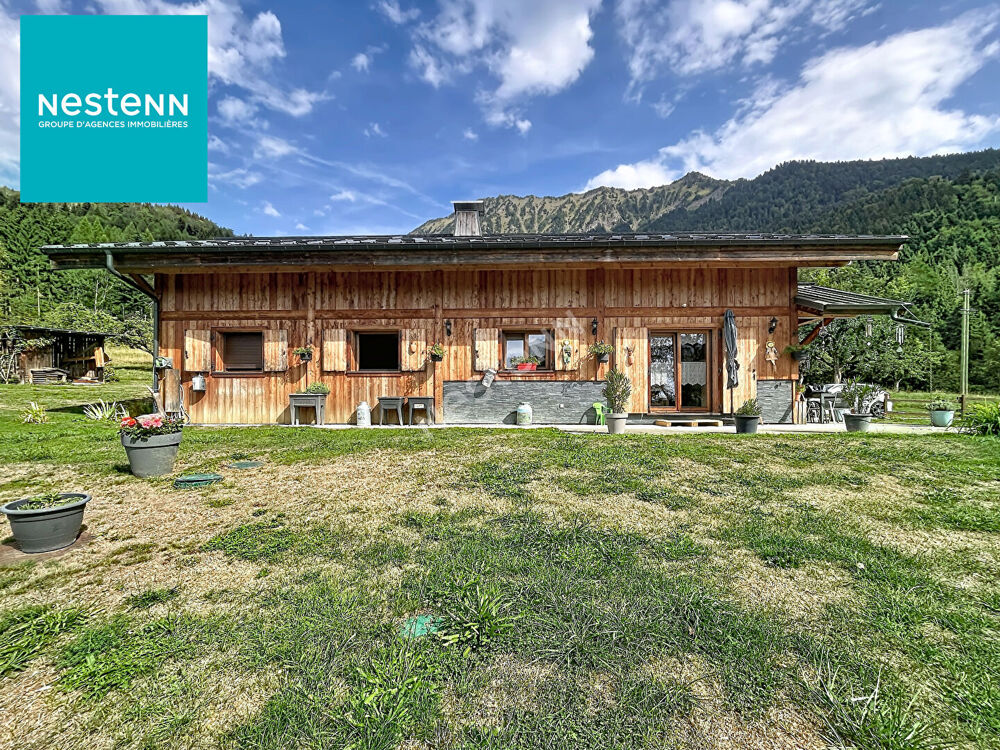 FAVERGES SEYTHENEX _ Magnifique chalet, 7 pièces de 200 m², avec beau terrain, à vendre
