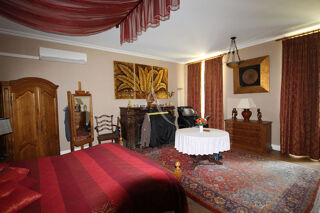  Maison  vendre 15 + pices 744 m