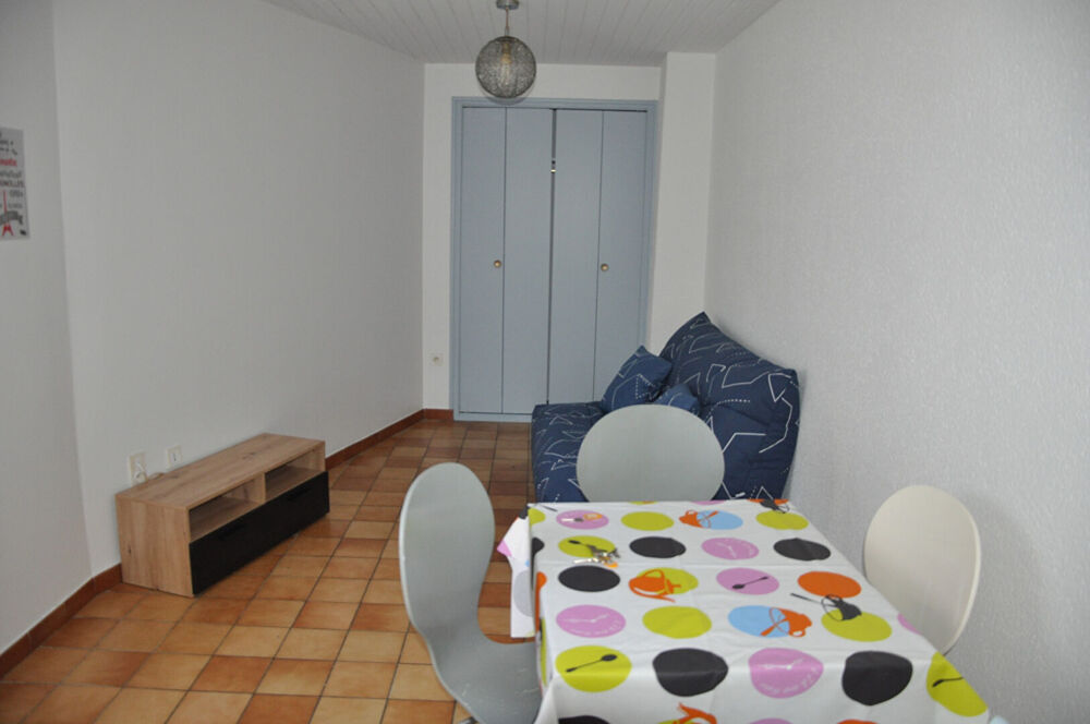 Location Appartement Studio meublé de 18m² au 1er étage à Bletterans Bletterans