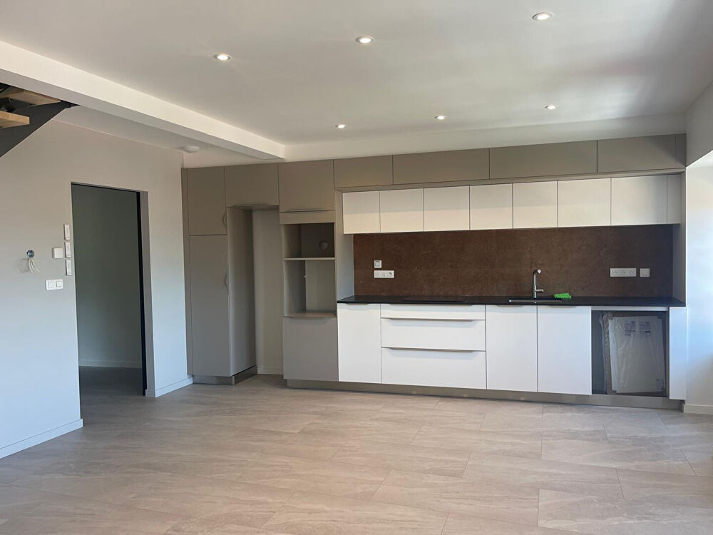 Bel appartement lumineux en duplex 3 chambres avec garage et cave sur Yssingeaux
