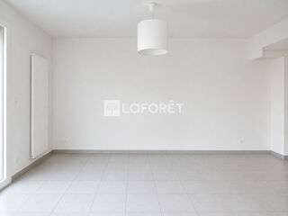  Appartement à louer 2 pièces 48 m²