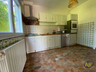  Immeuble à vendre 6 pièces 195 m²