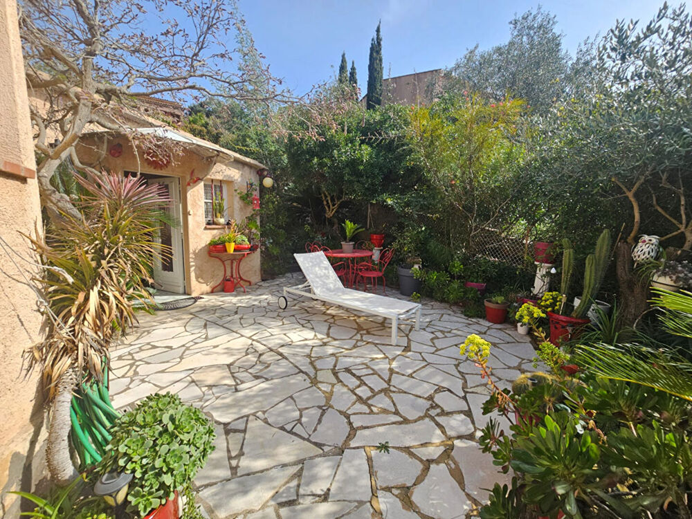 Villa Saint Raphael 8 pièce(s) 218 m2