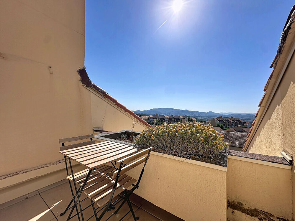 Appartement 5 pièces 112 m² Dernier Étage à Vendre à la Batarelle Marseille
