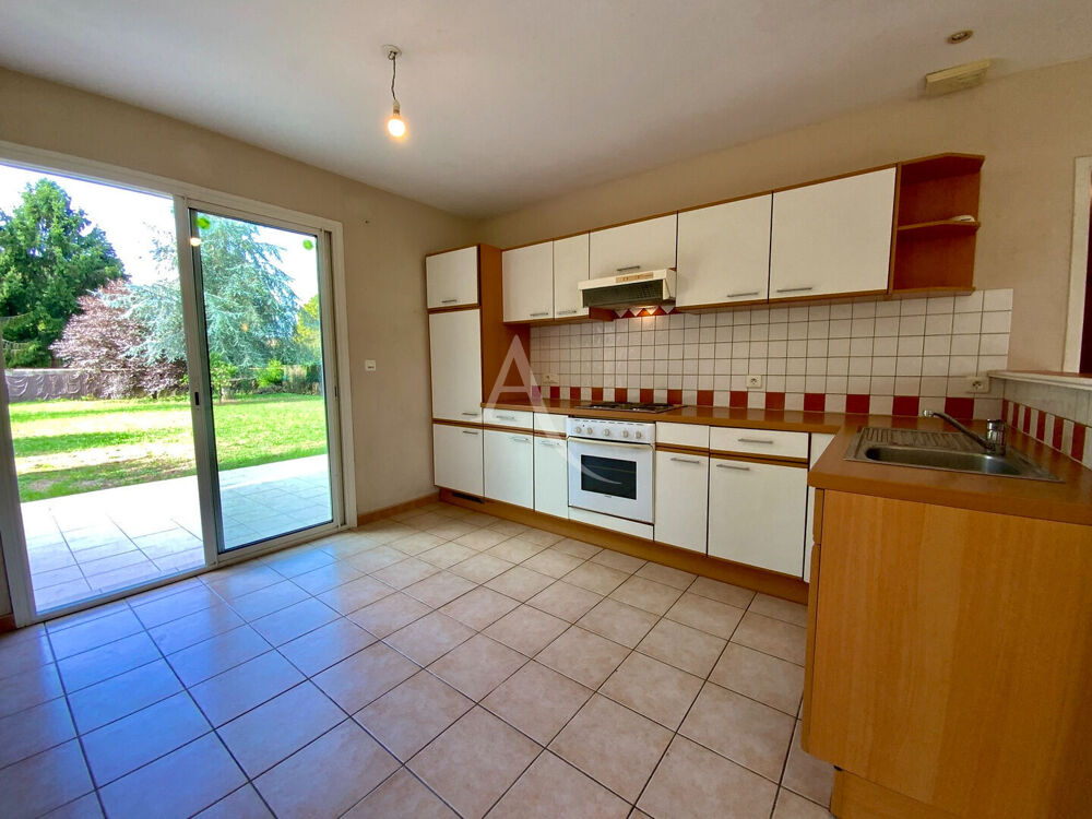 Vente Maison Maison de 99 m2 à Saint Genis De Saintonge Saint genis de saintonge