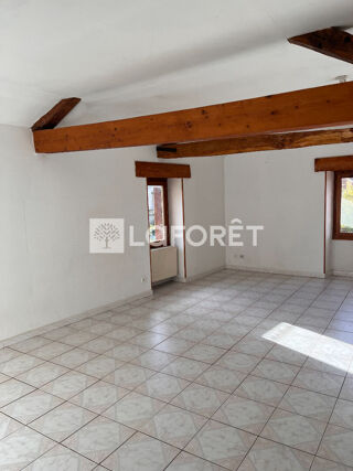 Location Appartement Douelle - 4 pièce(s) - 90m² Douelle
