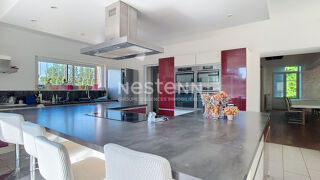  Maison  vendre 8 pices 352 m