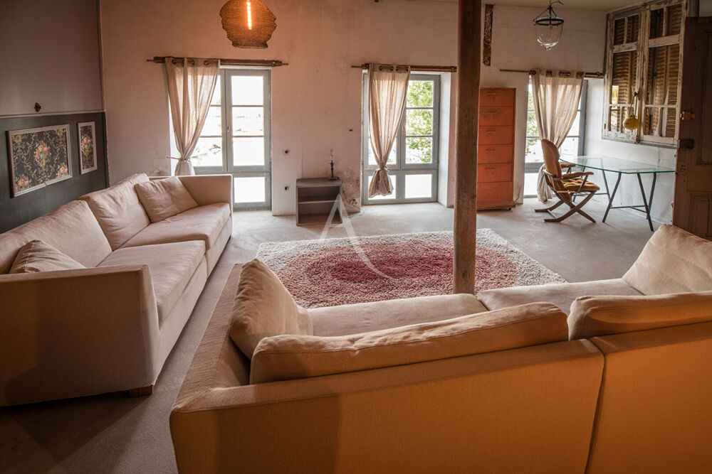 Appartement meublé sur Mortagne/Gironde vue imprenable sur le port