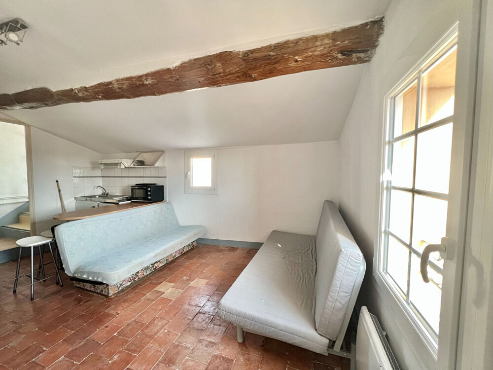 Location Appartement LA MULE NOIRE  Studio centre ville - dernier étage Aix en provence