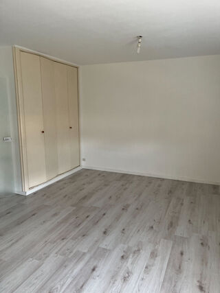  Appartement  louer 2 pices 56 m