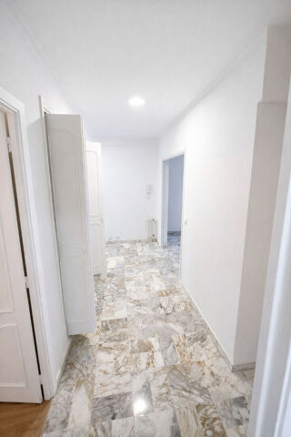  Appartement à louer 3 pièces 65 m²