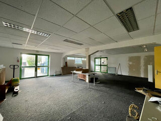  Immeuble � vendre 7 pi�ces 831 m�