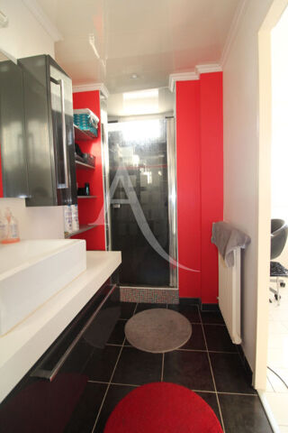  Appartement à louer 2 pièces 64 m²