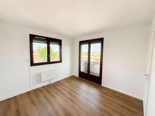  Appartement à louer 2 pièces 59 m²