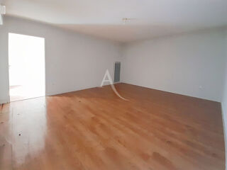  Appartement  vendre 4 pices 1 m