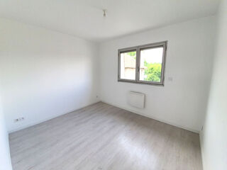  Appartement à louer 2 pièces 35 m²