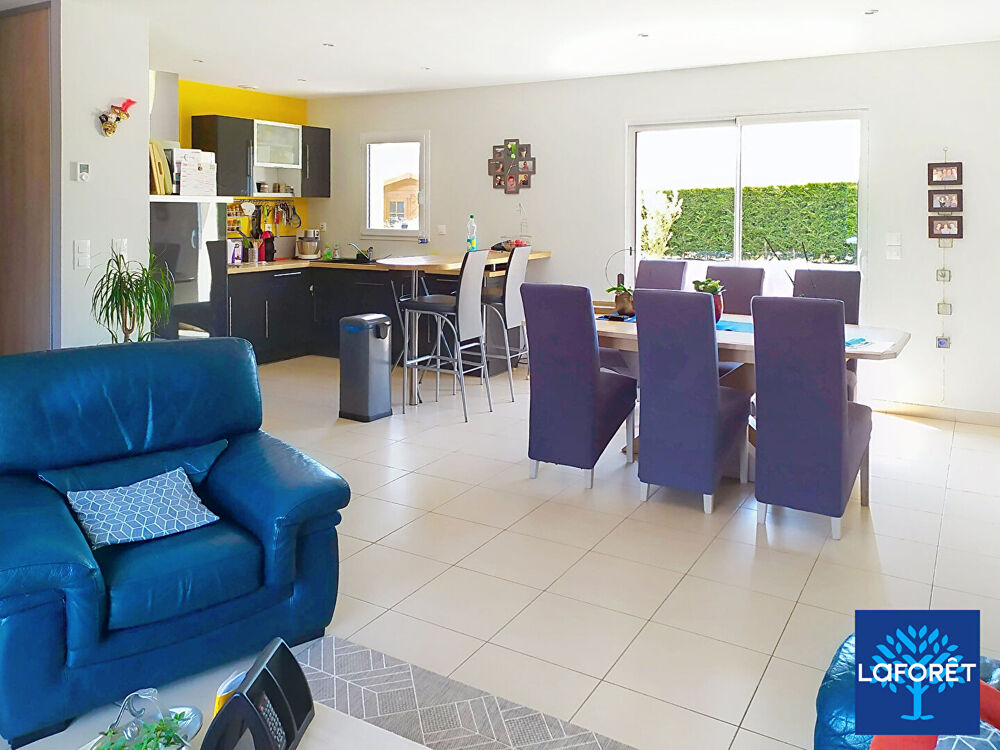Vente Maison Maison Plain-pied proche Bernay 5 pièce(s) 100 m2 Valailles