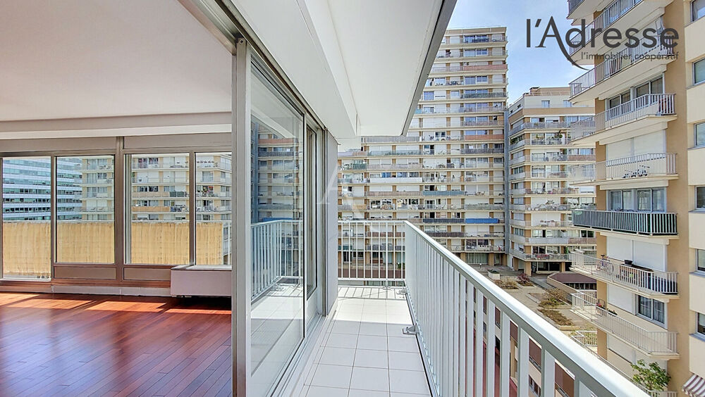 PUTEAUX/CENTRE 3 pièces de 61 m² avec balcon 15m², cave et parking.