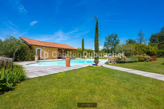  Villa � vendre 13 pi�ces 393 m�