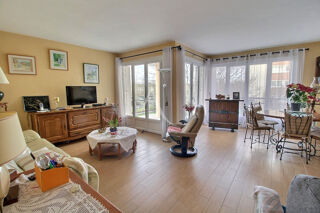  Appartement à vendre 5 pièces 104 m²