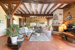  Maison  vendre 15 + pices 400 m