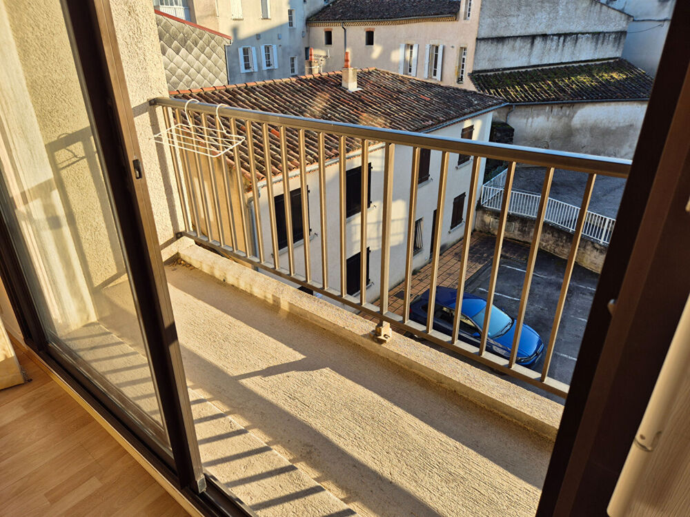 CASTRES Appartement T3 avec balcons