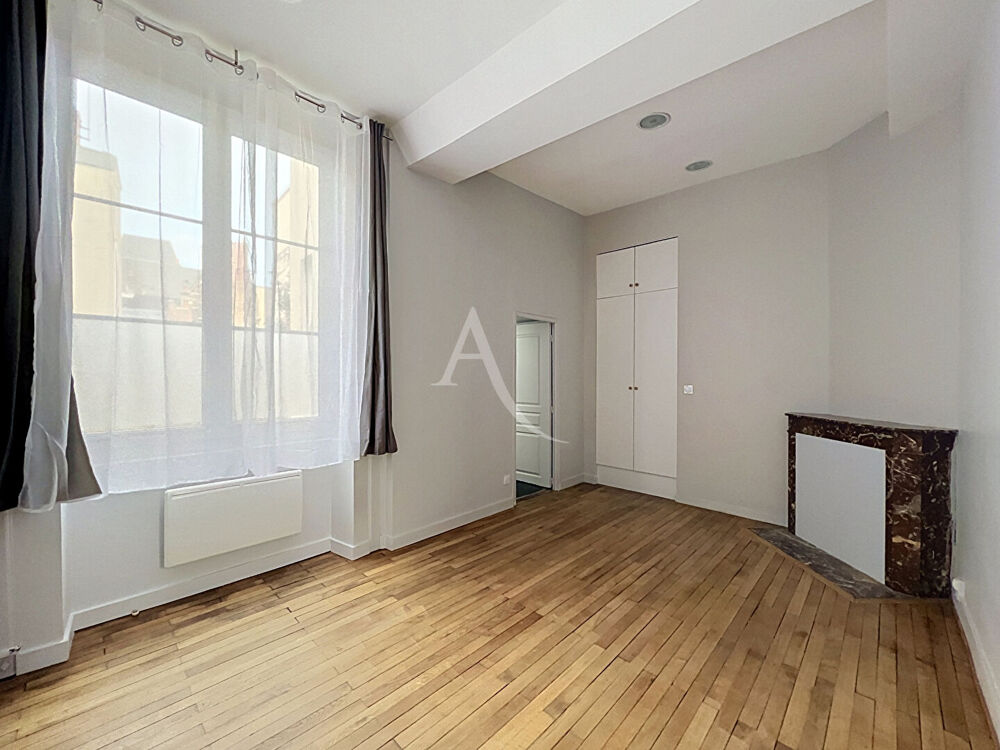 Location Appartement A LOUER T3 rénové rue Toussaint ANGERS 61 m² Angers