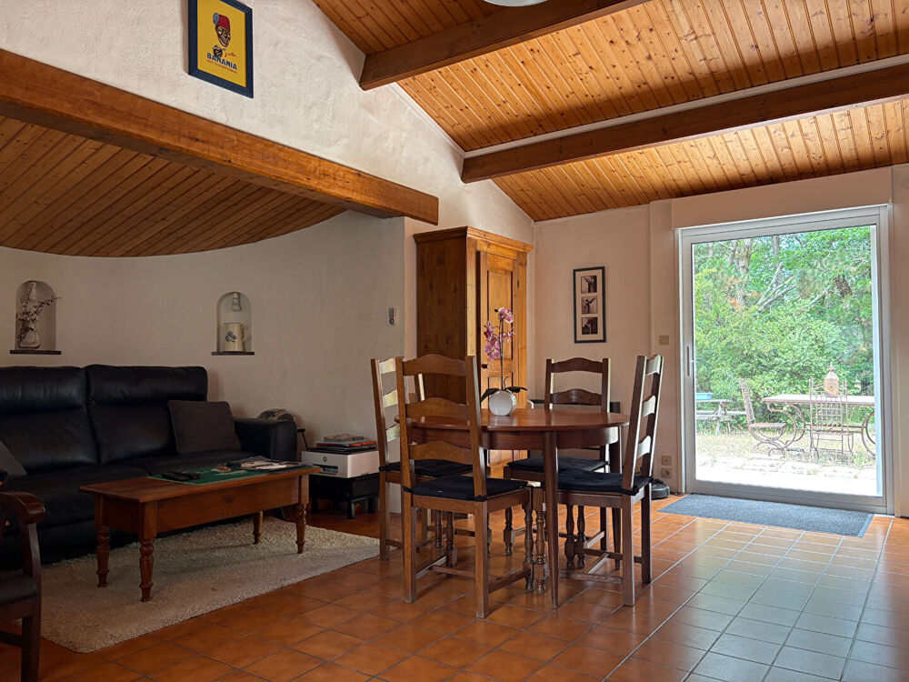 Vente Maison Maison St Hilaire De Riez 2 ch + studio, piscine, dépendance Saint hilaire de riez