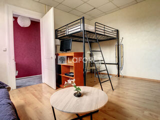  Appartement à louer 1 pièce 33 m²