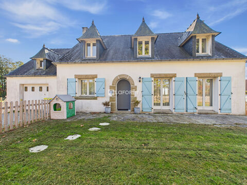   Maison Cast 6 pi�ce(s) 142 m2 Maison - 6 pi�ce(s) - 142 m�