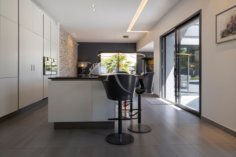 AGGLO BLOIS SUD PROPRIÉTÉ CONTEMPORAINE DE PRESTIGE