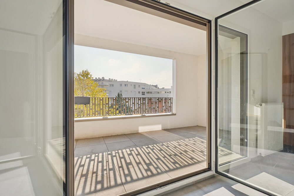 Location Appartement Appartement  4 pièce(s) 101.95 m2 Lyon 7