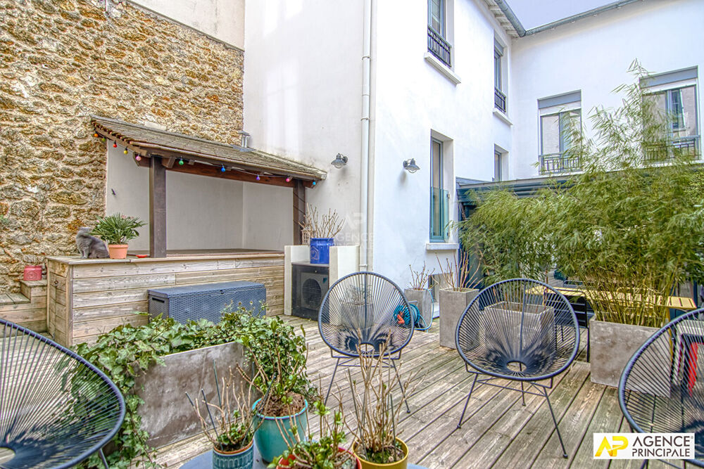 Vente Maison Versailles Rive-Droite Maison de ville 117 m² au sol avec cour et terrasse privative de 52 m² Versailles