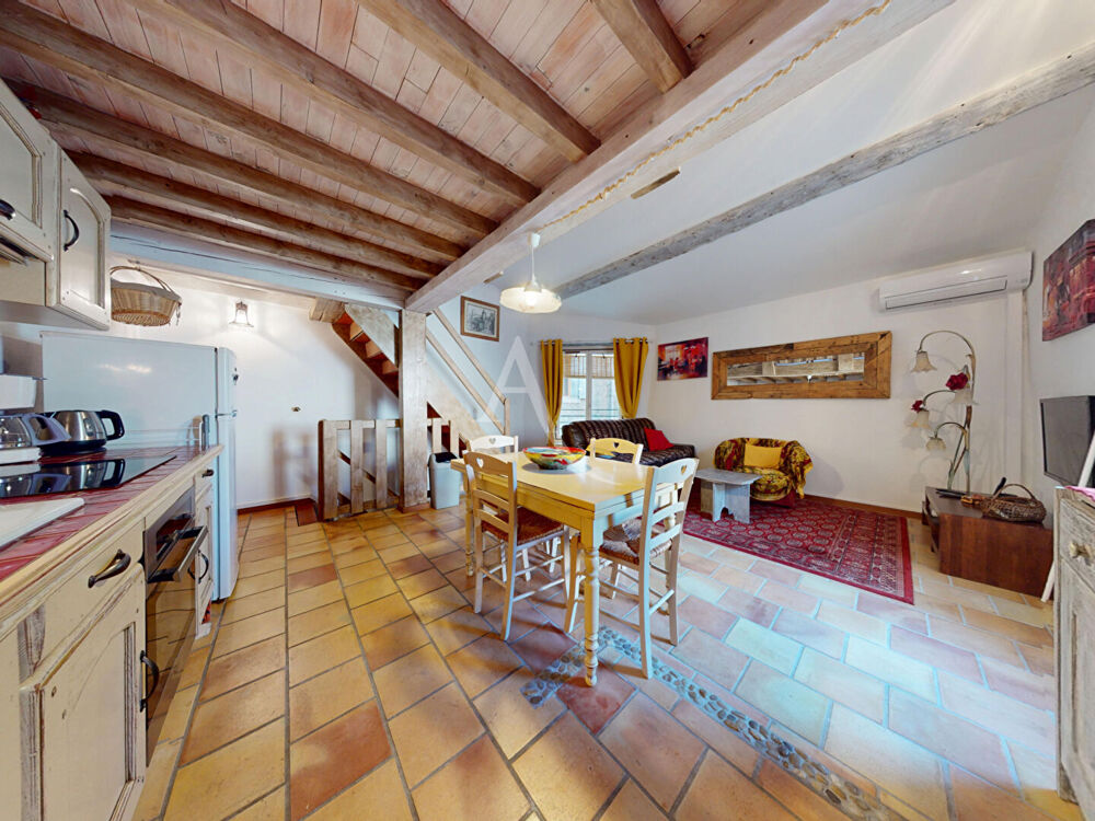 Lagrasse: Coquette maison en pierre avec terrasse