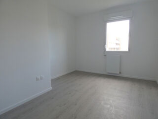  Appartement à louer 3 pièces 67 m²