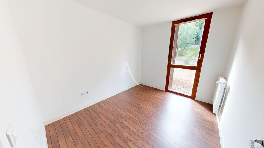 POITIERS APPARTEMENT 3 CHAMBRES GARAGE BALCON CAVE