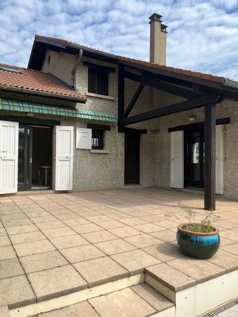 Vente Maison Villa  7 pièce(s) 152 m2 avec piscine chauffée Fontaine