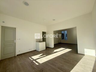 Appartement à louer 1 pièce 39 m²
