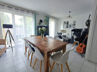  Maison à louer 3 pièces 80 m²