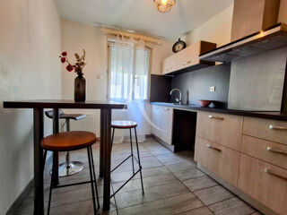  Appartement � vendre 4 pi�ces 82 m�