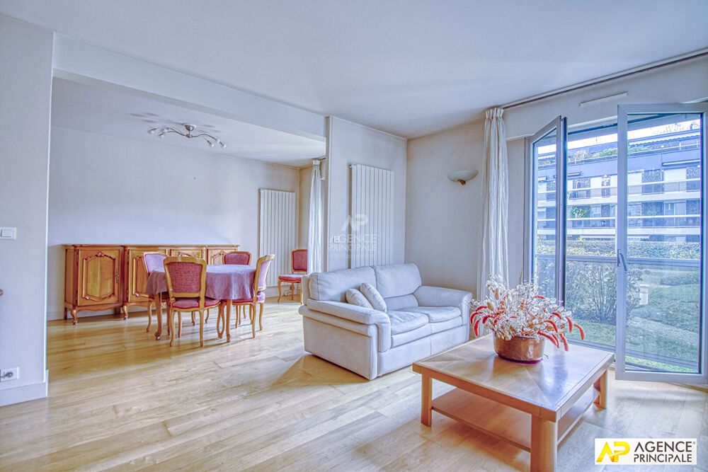 Vente Appartement Versailles Glatigny - Appartement 4 pièces 98 m² 1er étage avec ascenseur, balcon, cave et box Versailles